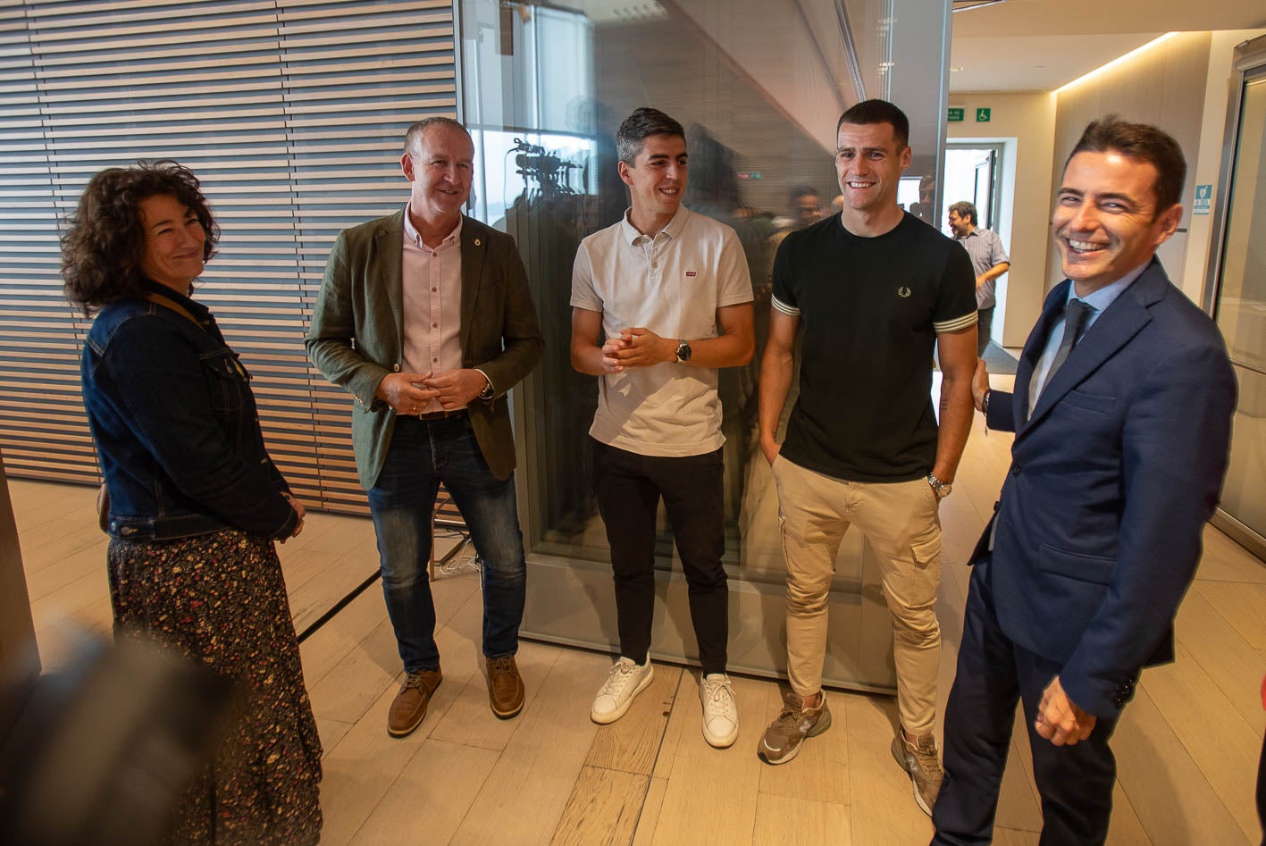 Miriam Peña, César Anievas, Íñigo Sainz.Maza, Álvaro Mantilla y Pedro Casares.