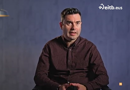 El periodista Abel Verano en un momento del programa 'Así se escribe un crimen'.