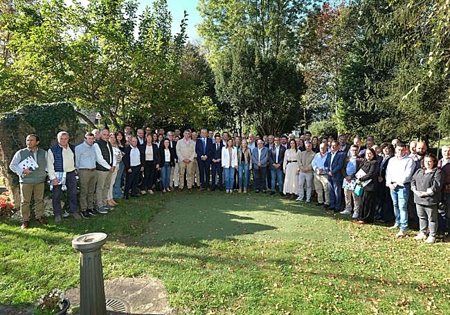La asamblea general de la Federación de Municipios reunión a ediles de los 102 ayuntamientos cántabros en el restaurante Los Molinos, en Ruente.