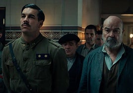 Mario Casas y Antonio Resines, que interpreta al personaje de Antón, en una escena de la película.