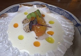 Ceviche de vieira, mango y leche de tigre.