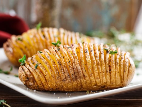 Qué ricas están las patatas Hasselback.