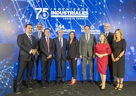 De izquierda a derecha, César Franco, Ángel Ortiz, Sergio Retamero, José Antonio Garrido, Inés Bermejo, Óscar García, Nieves Romero, Ángel Ortiz y Violeta Frías.