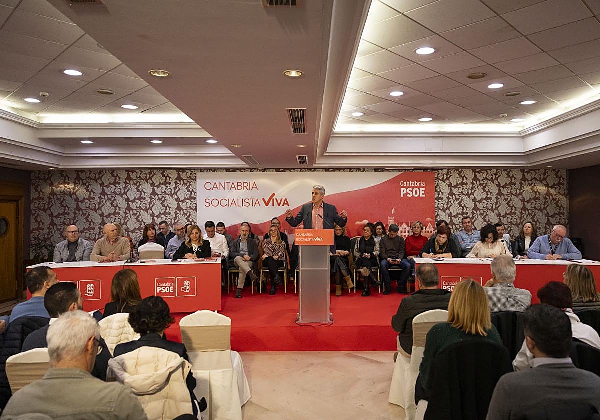 Comité Regional del PSOE del pasado mes de enero cuando Zuloaga aún estaba al frente de los socialistas cántabros