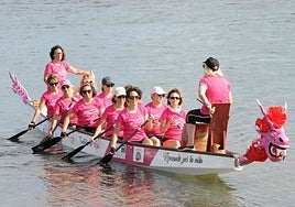 Barcon dragón con las remeras de Cantabria en Rosa.