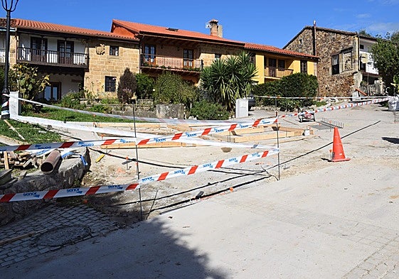 Una de las calles del barrio La Edesa donde se está actuando.