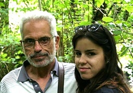 Juan Manuel Serradilla, junto a su hija Sara.