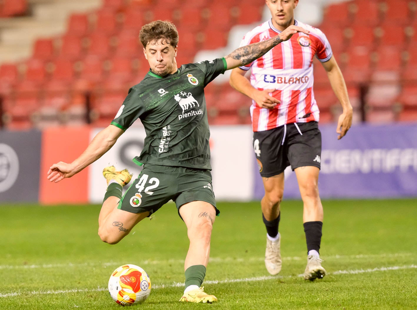 Las imágenes del partido de Copa entre el SD Logroñés y el Racing