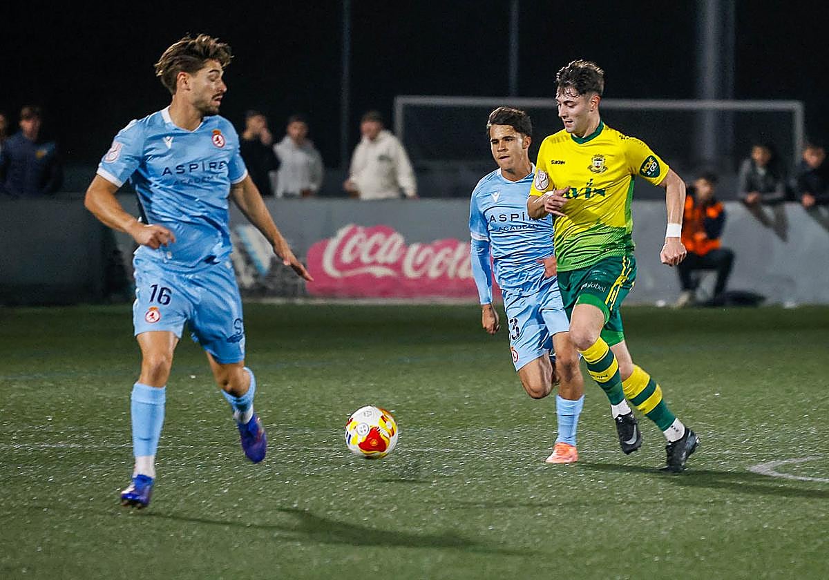 Las imágenes del partido de Copa entre el Tropezón y la Cultural Leonesa