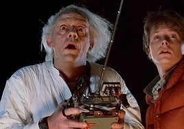 Christopher Lloyd y Michael J. Fox en 'Regreso al futuro'.