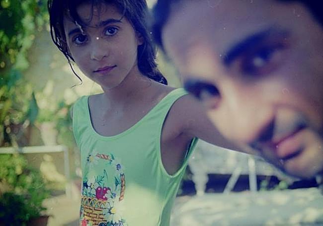 Alba y Antonio Flores en el documental sobre el músico.