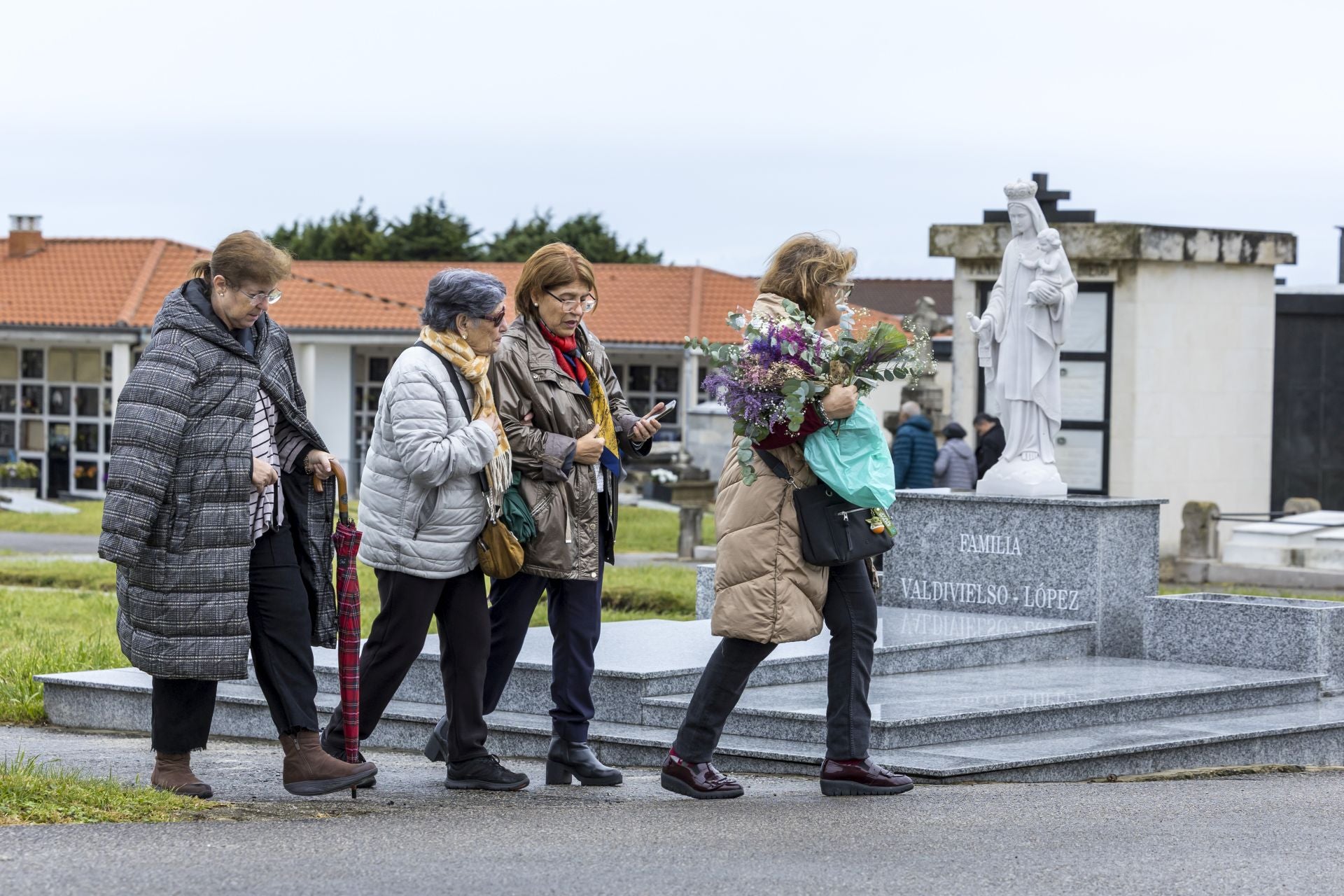 Un grupo de mujeres, en su visita a Ciriego.