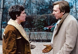 Timothy Hutton y Donald Sutherland, ambos excelentes.