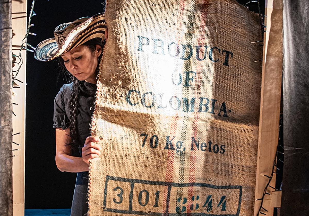 Mayil Georgi Nieto, en una escena de 'Por una banana'.