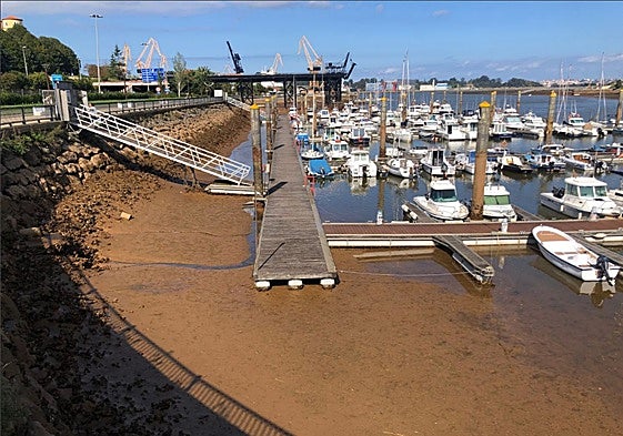 Dársena de La Orconera en El Astillero, cuyos atraques acaba de adjudicar el Ayuntamiento.