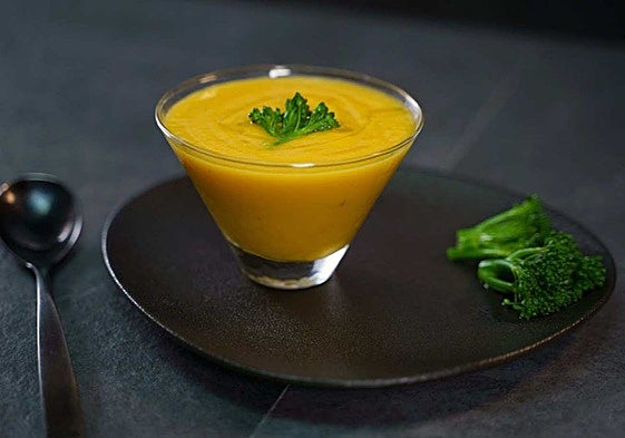 Una exquisita crema de calabaza al aroma de menta.