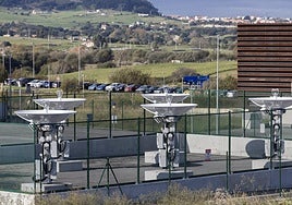 Nuevas antenas instaladas en el Pctcan para dar cobertura terrestre al servicio de internet por satélite de Amazon.
