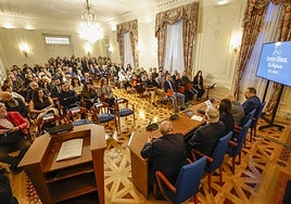 El salón de baile del Palacio de la Magdalena acogió la celebración del evento.