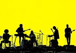 'He soñado que tocaba en Triángulo de Amor Bizarro', cantan Rufus T. Firefly