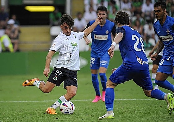 Yeray, durante uno de sus últimos partidos oficiales con el Racing, frente al Amorebieta.