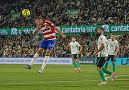 El Racing-Granada, en imágenes