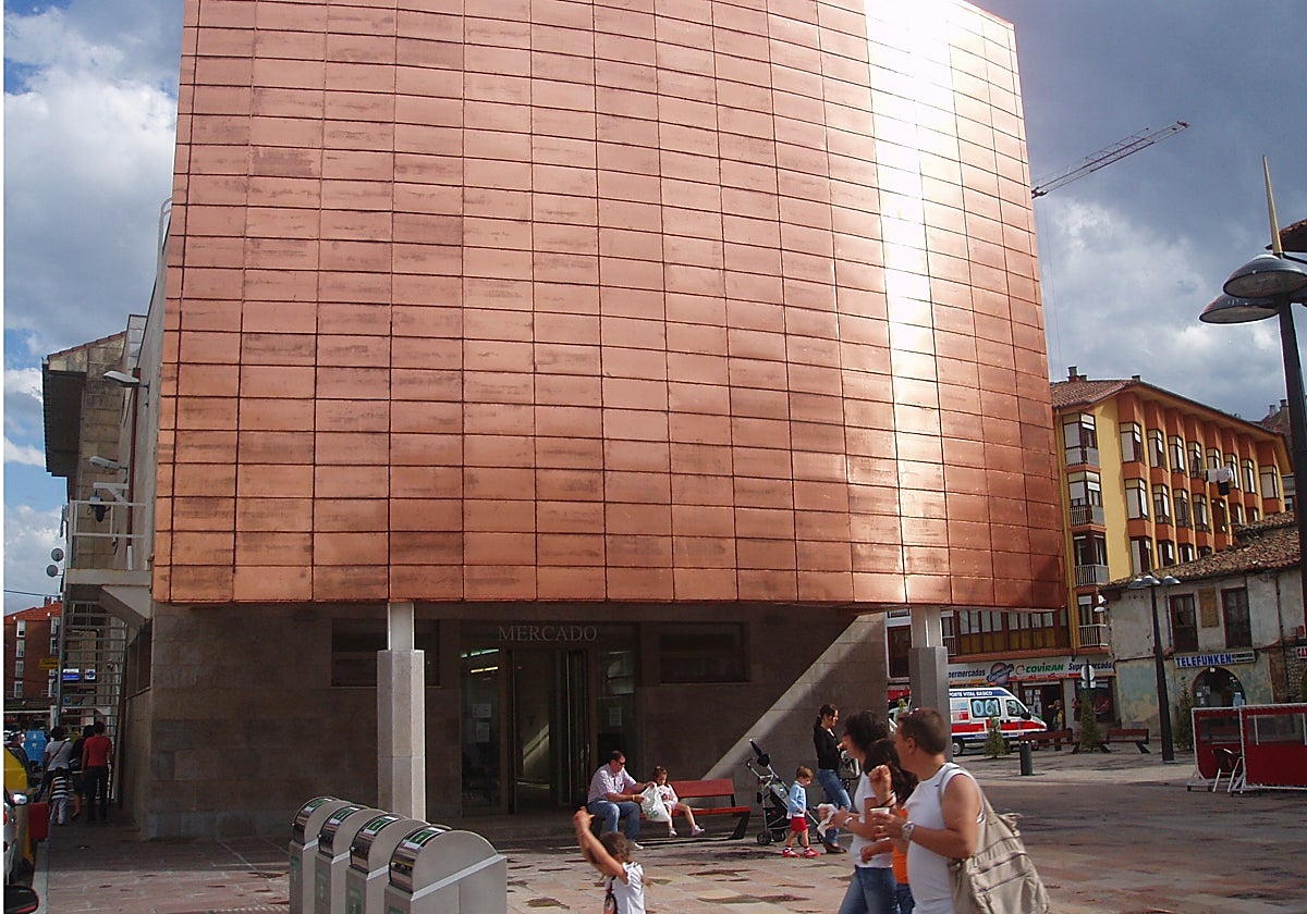 Exterior del Auditorio David Bustamante de San Vicente de la Barquera.