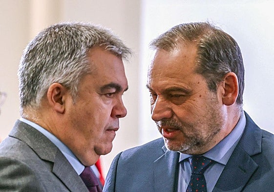 Santos Cerdán y José Luis Ábalos, juntos, en noviembre de 2023.