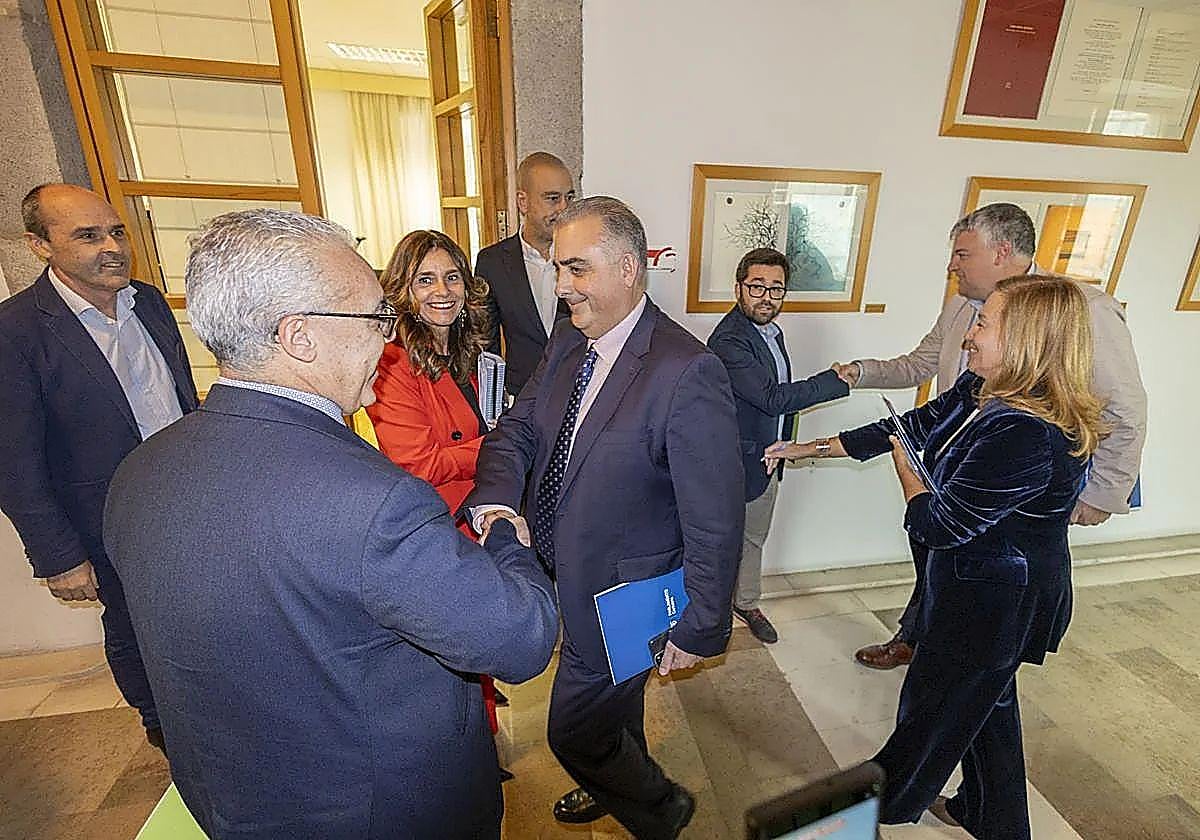 Negociación de la semana pasada entre PRC y PP.