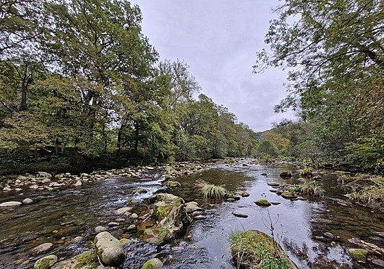 En algún tramo de la ruta se puede bajar a ras del Nansa.