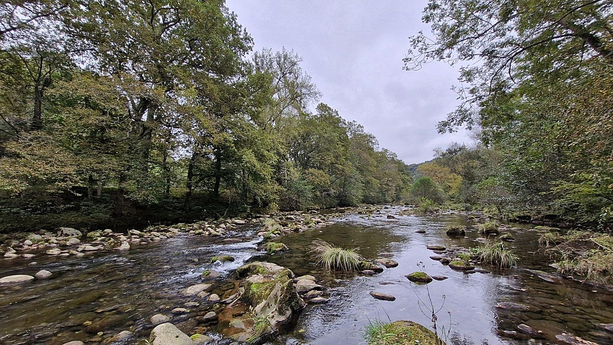 En algún tramo de la ruta se puede bajar a ras del Nansa.