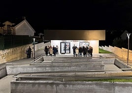 Imagen exterior del centro cívico en la jornada inaugural