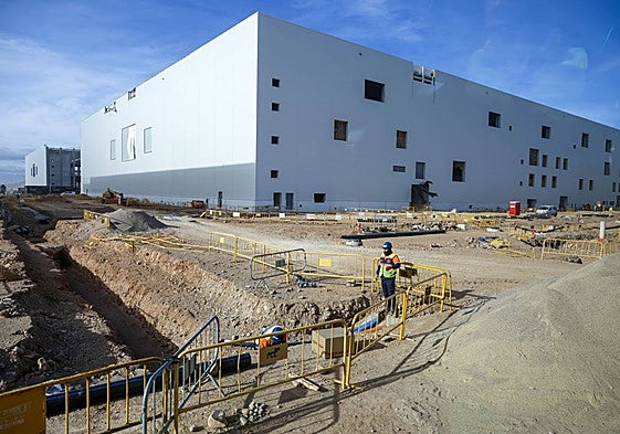 Obras en la megafábrica de baterías para Volkswagen en Valencia.