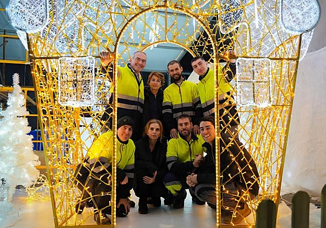 Los trabajadores de Aluzinarte, listos para esta nueva edición.