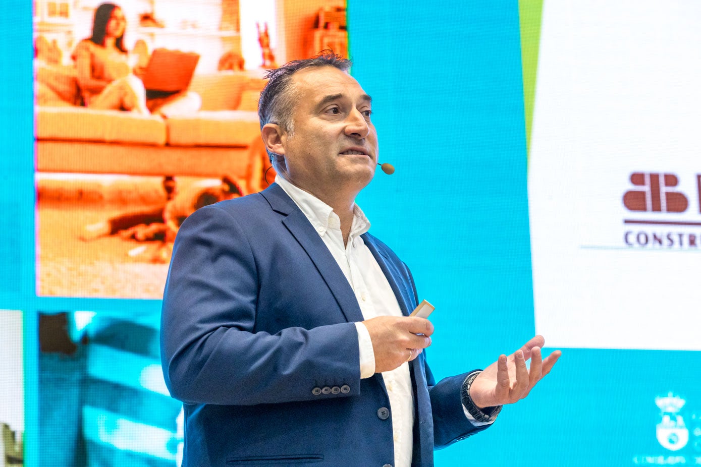 El ponente David Blázquez durante su intervención.