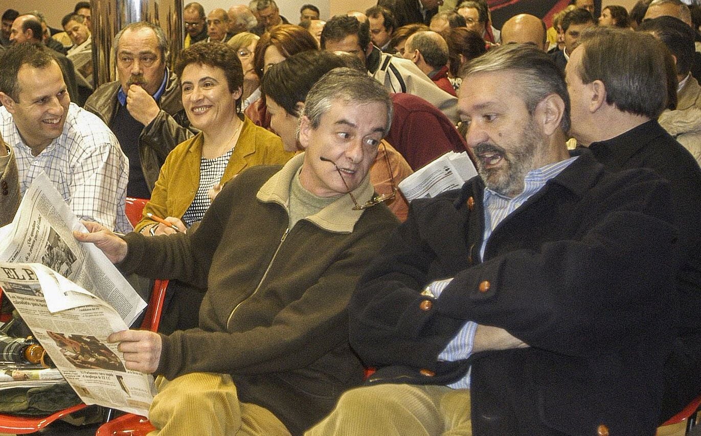 Maxi Valle y Jaime Blanco, en 2003, en un comité regional del PSOE.