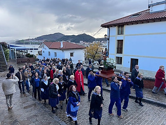 Procesión de San Andrés de camino a Santa María.