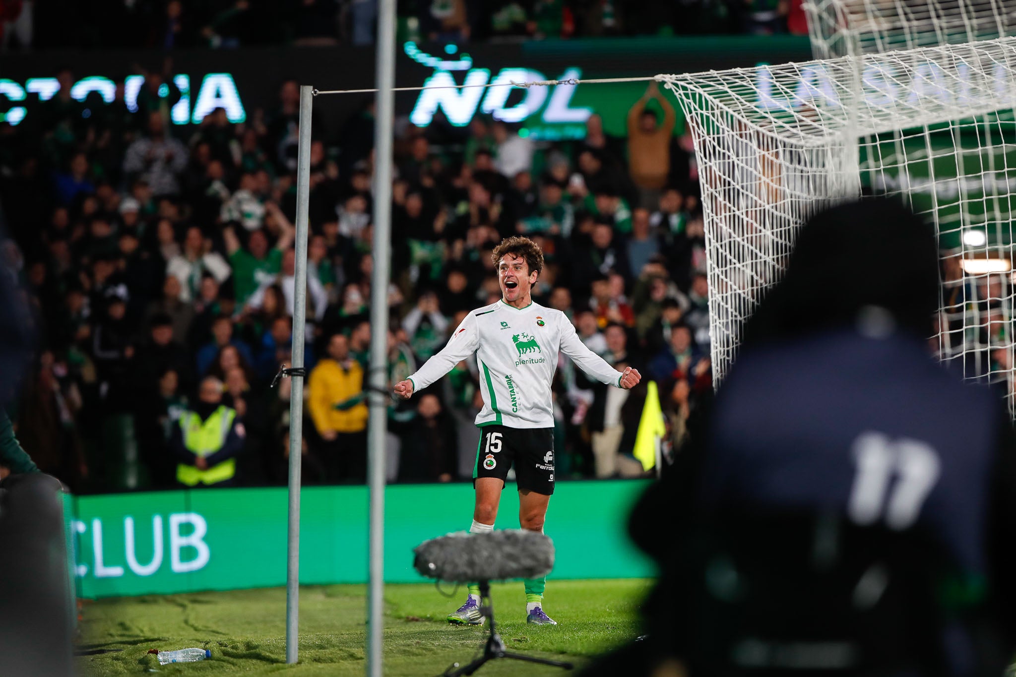 Marco Sangalli celebra su gol 
