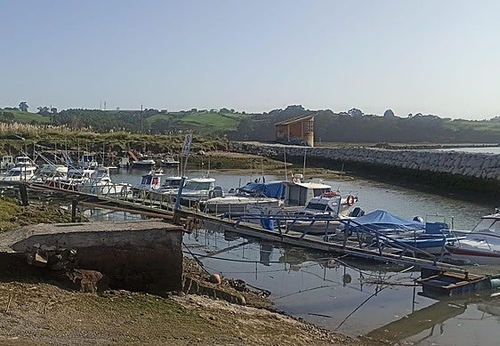 Instalaciones de la Pozona tras la realización de la escollera