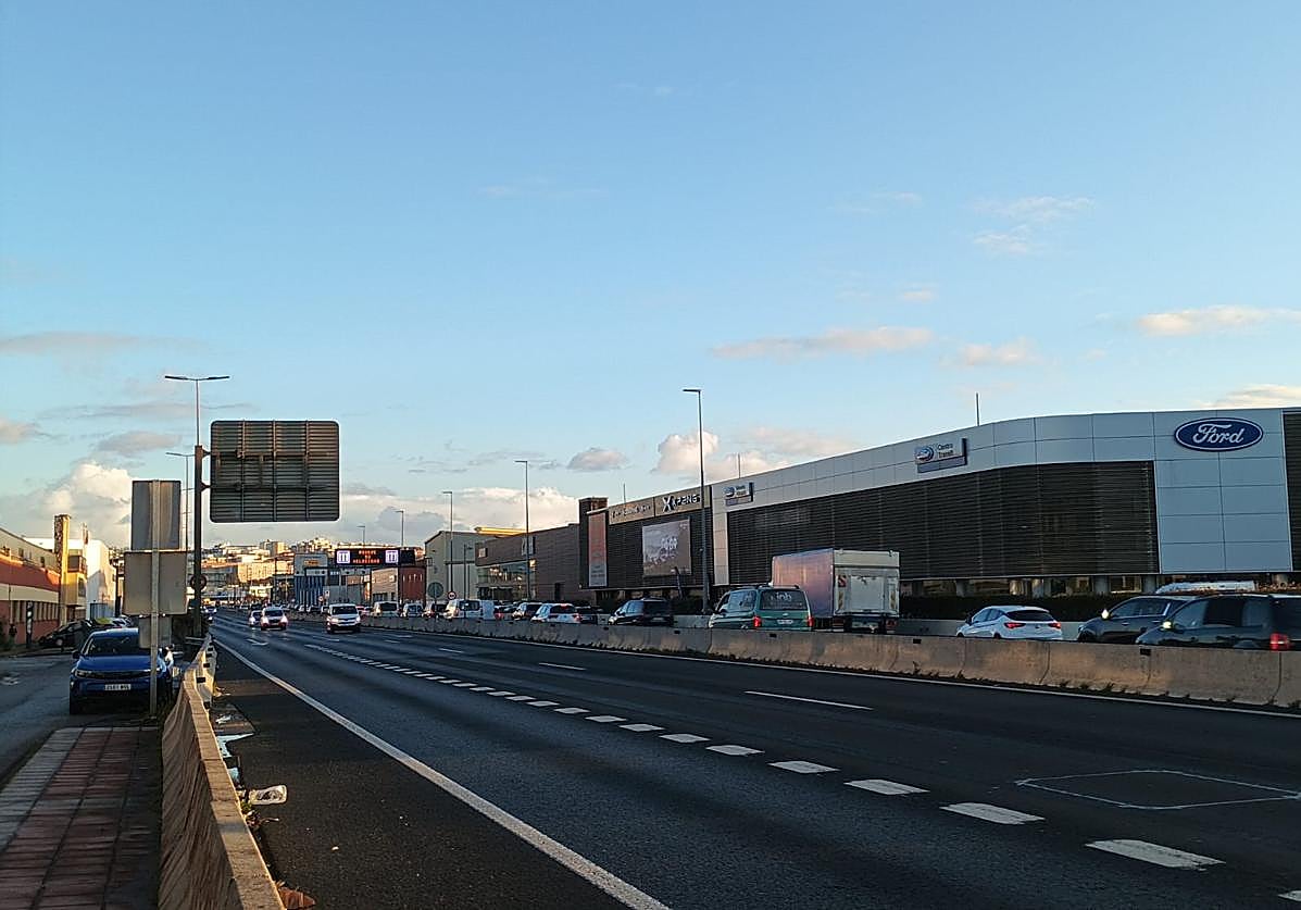 Vista de la vía y de las retenciones.