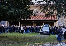 Funeral de Pau Solá en Casar de Periedo.