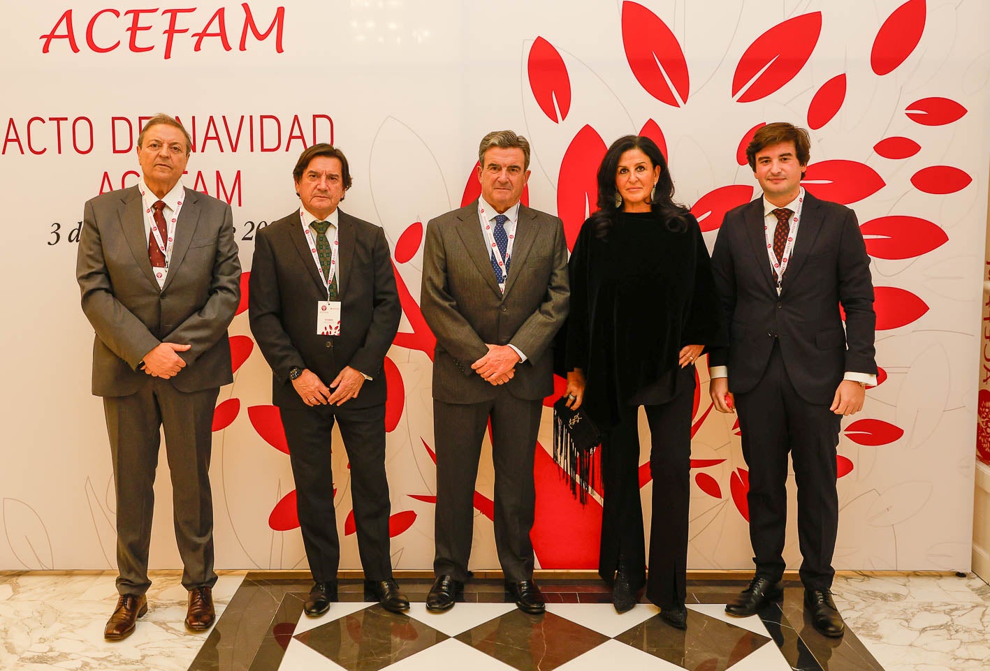 Carlos Tejedor, Julio Cabrero, Víctor Nogueira, Sabela de la Llama y Guillermo Cabrero.