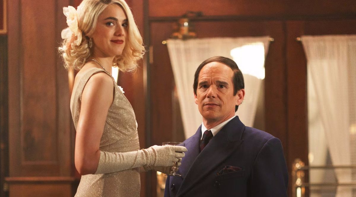 Margaret Qualley y Ethan Hawke, en el filme.