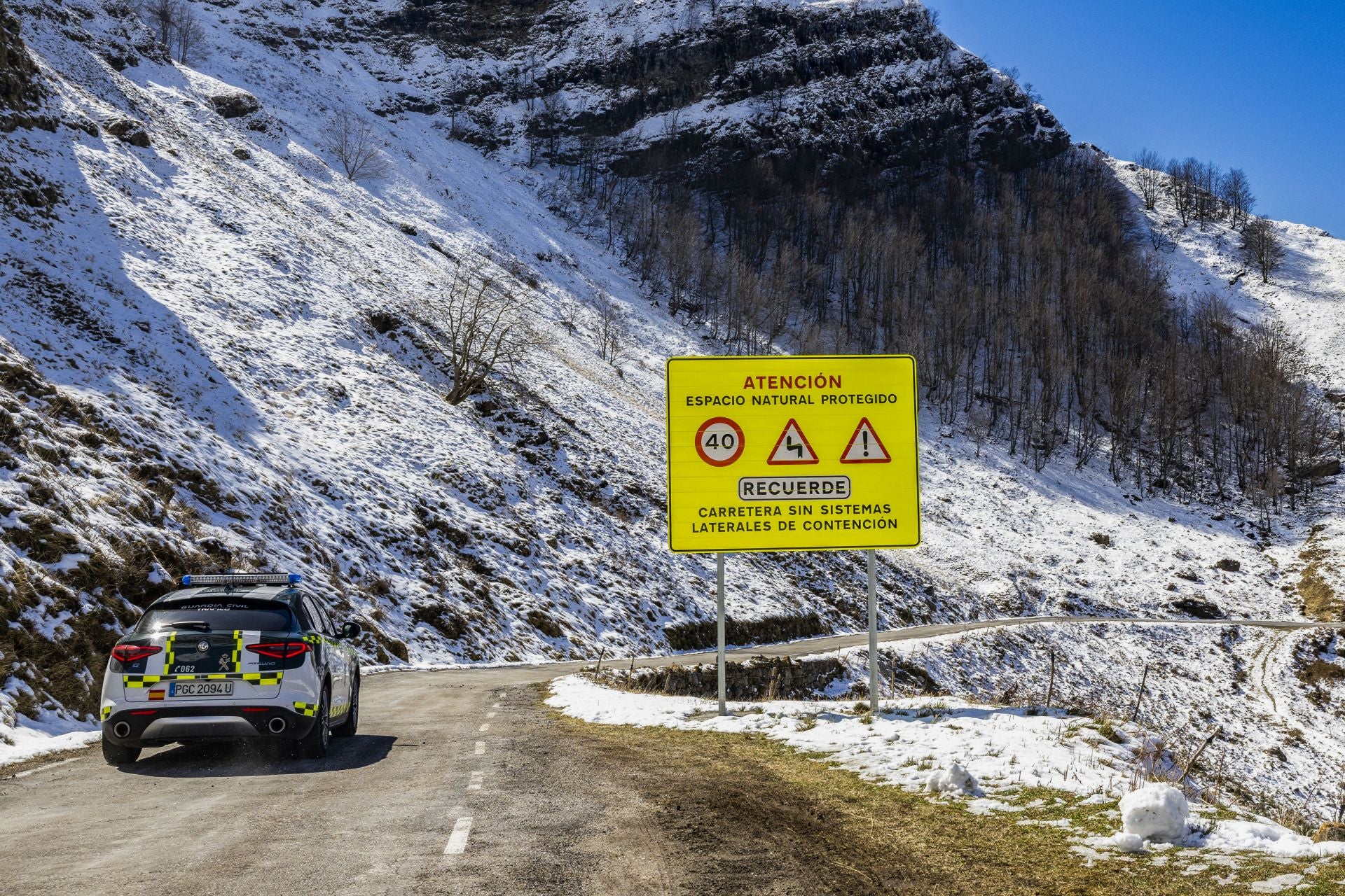 Carretera de Lunada, en marzo, tras el accidente.