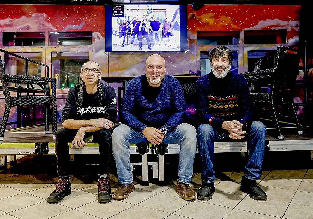 Luisja Díaz-Munio, Ramón Gómez y Carlos Gimeno al frente de la aventura de convertir la sala New Moon en un escenario para el directo