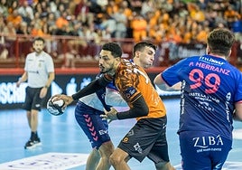 James Scott, lateral del Bathco, fue el máximo anotador de los naranjas ante el Nava.