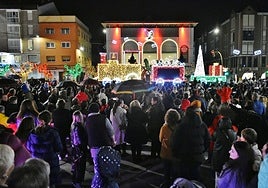 Los Corrales cambiará su tren de regalos por todo un poblado navideño.