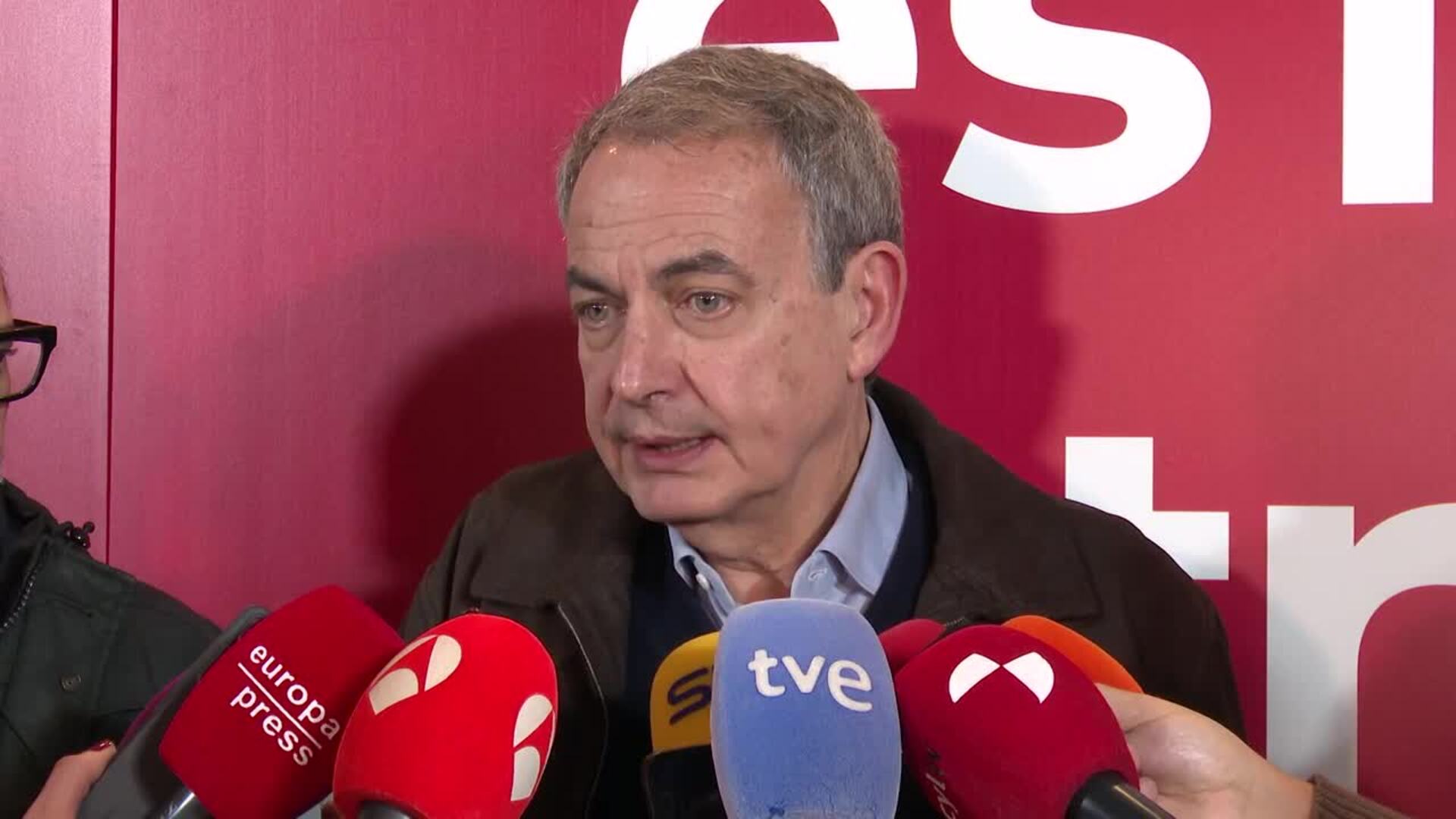 Zapatero contempla con "preocupación y perplejidad" el avance de la ultraderecha en Alemania