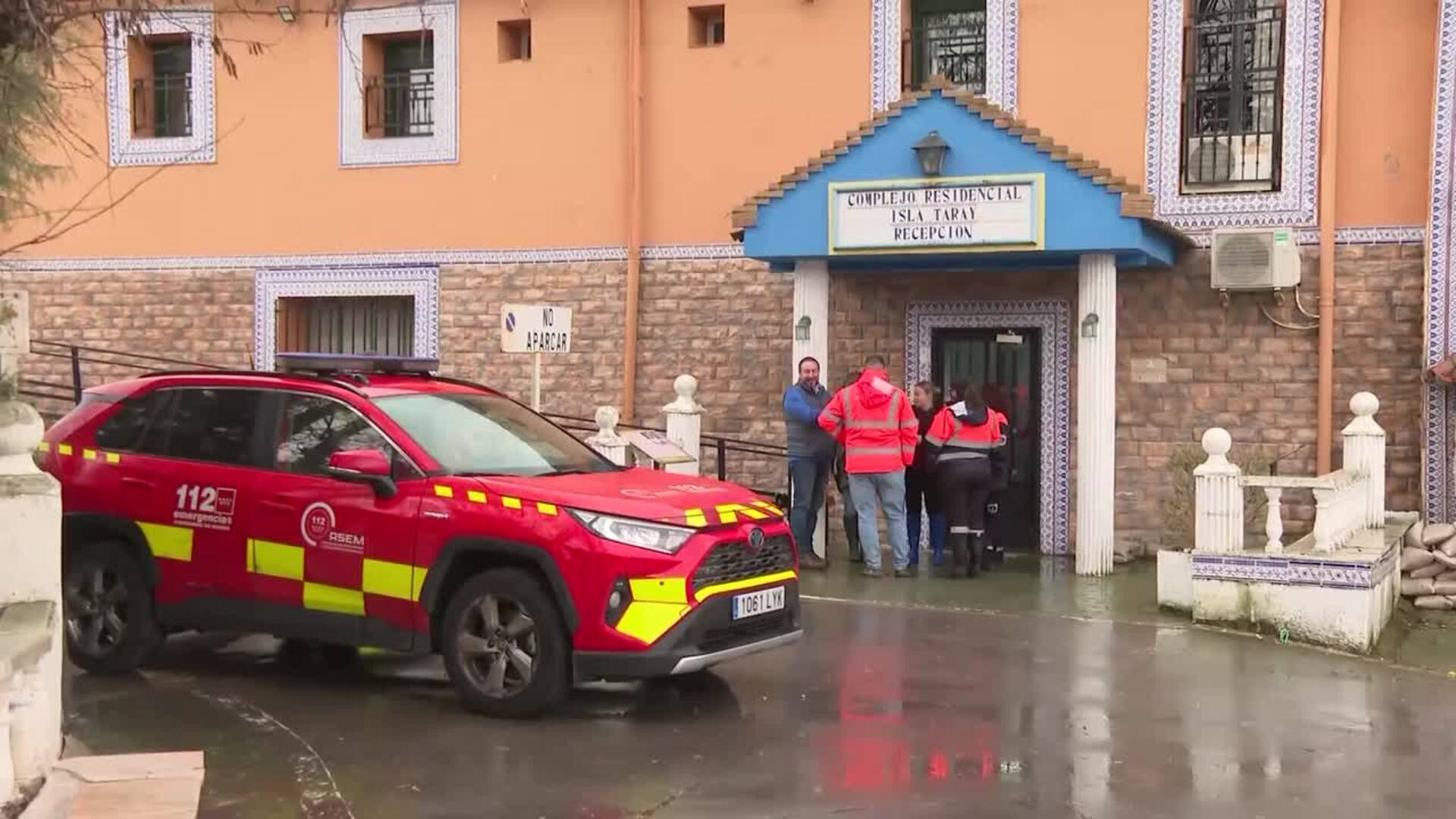 Bomberos de Madrid despliegan dispositivo "preventivo" en una residencia de Morata de Tajuña