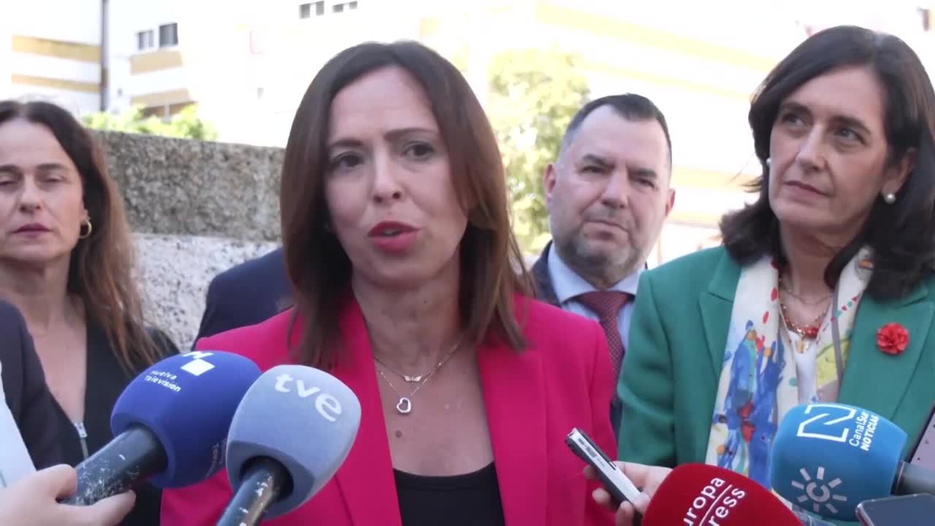 Díaz lamenta la "polémica sin precedentes" por las ayudas al transporte para menores de 14 años
