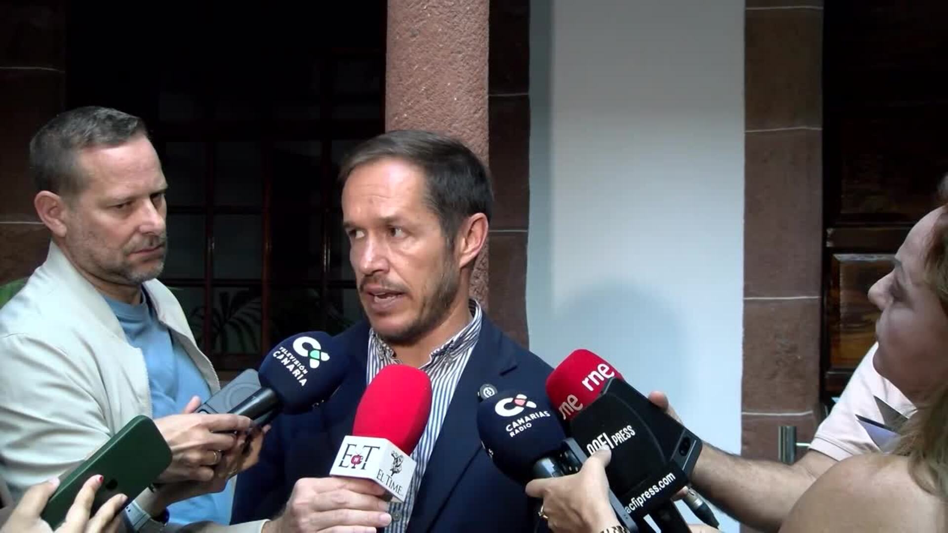 Gobierno canario pide explicaciones por los apagones en La Palma y abre la puerta a sanciones